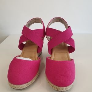 Me Too NWOT Espadrilles